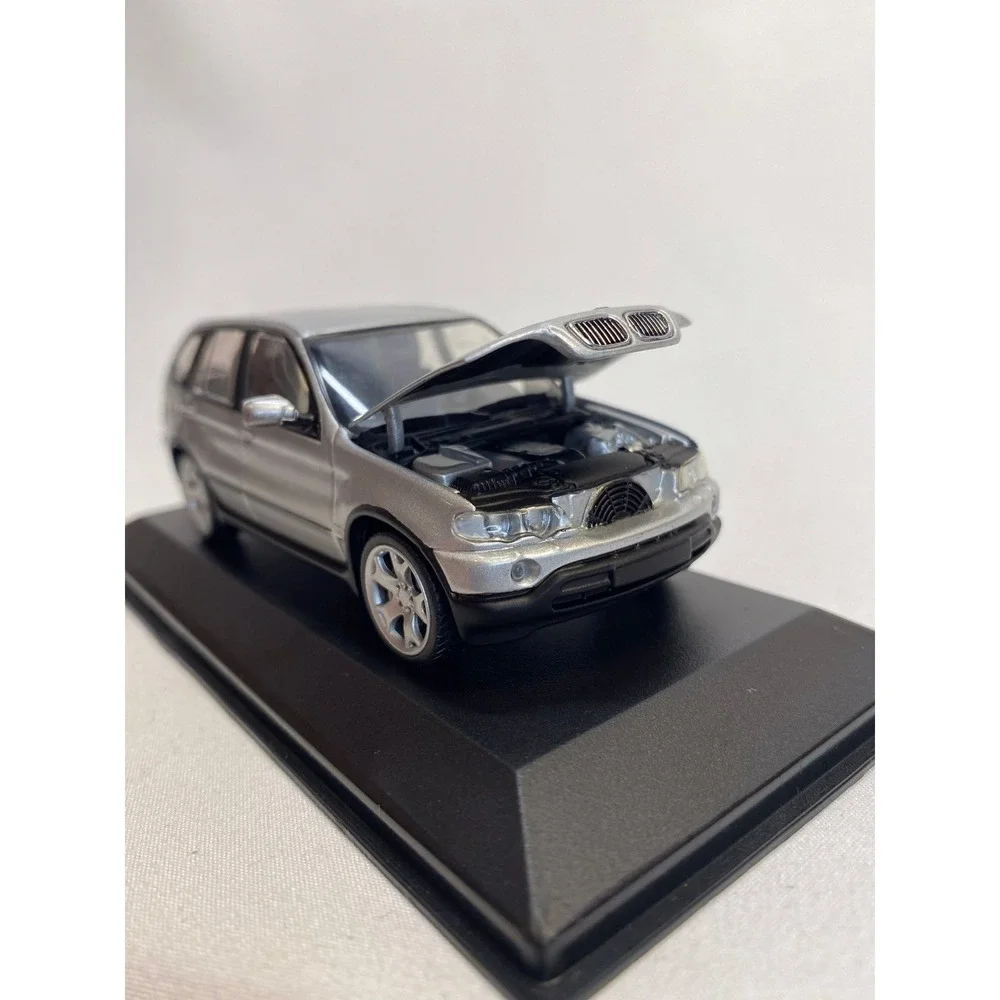 Paul's Model Art/Minichamps 1/43 Scale BMW X5
